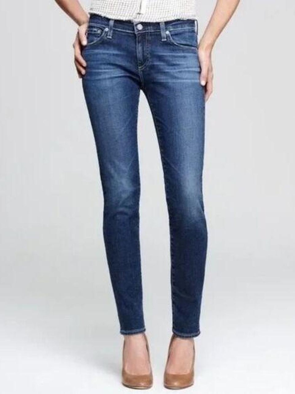 AG "The Stilt" Cigarette Leg Jeans (28)